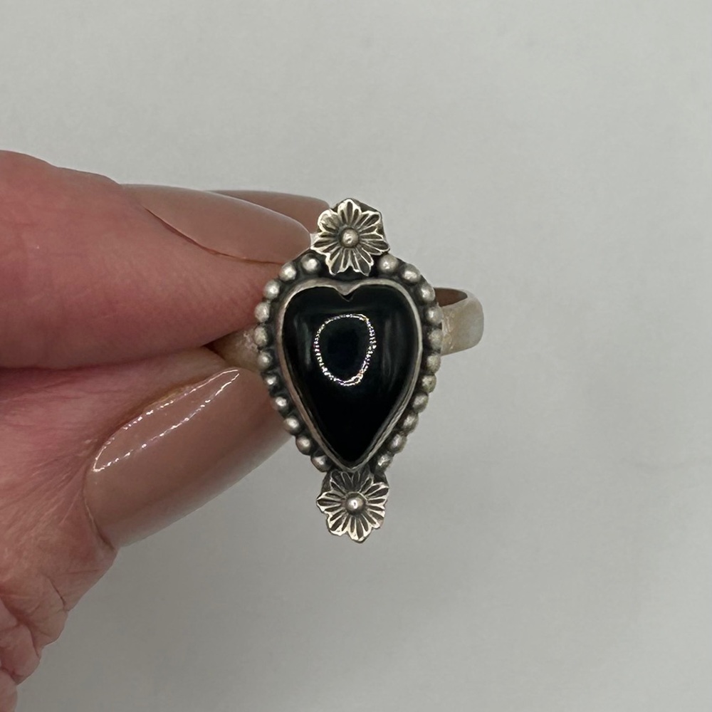 925 Sterling Silver Black Onyx Heart Ring